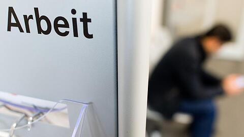 Immer mehr Jugendliche in München müssen den Gang zum Jobcenter antreten. (Symbolbild)