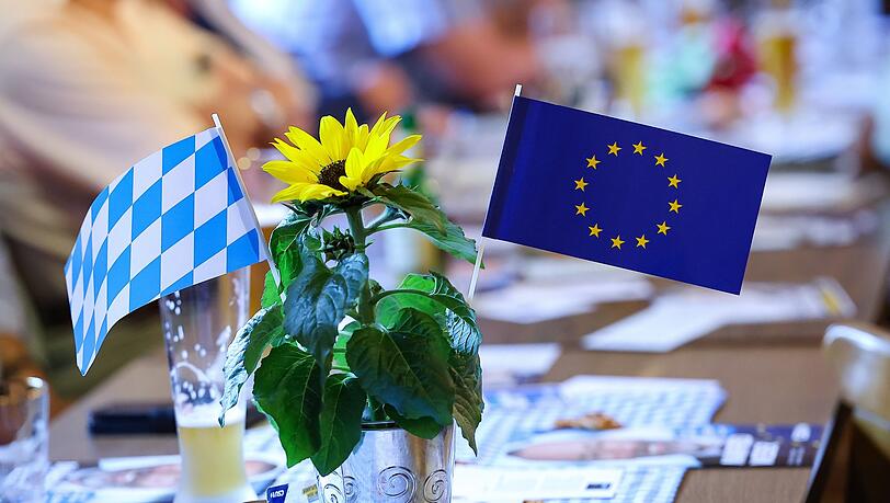 Das Verhältnis zwischen Bayern und der EU ist schon immer von Spannungen geprägt. Die neuen Vorschläge aus Brüssel zum Etat stoßen im Freistaat auf massive Kritik. (Illustration)