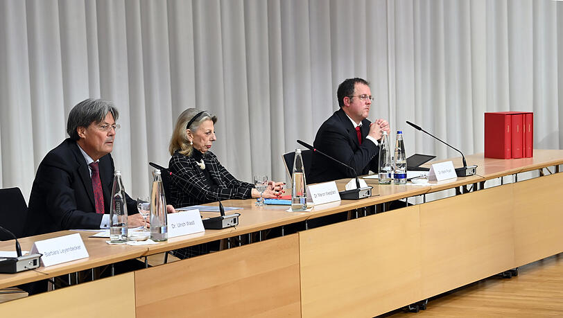 Ulrich Wastl, Marion Westpfahl und Martin Pusch von der Münchner Anwaltskanzlei Westpfahl Spilker Wastl. Ulrich Wastl, Marion Westpfahl und Martin Pusch von der Münchner Anwaltskanzlei Westpfahl Spilker Wastl.