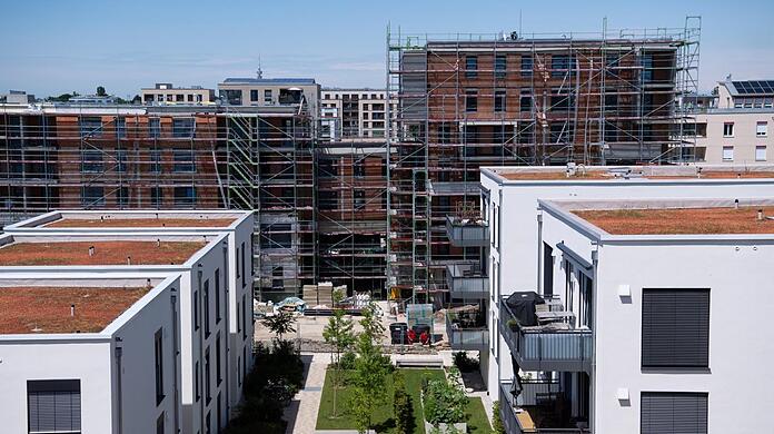 München: Mehrfamilienhäuser in einem genossenschaftlich erschlossenen Wohnquartier. Neubauwohnungen sind deutlich günstiger als noch vor etwa fünf Jahren.