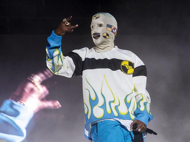 A$AP Rocky meldet sich in Anaheim auf der Bühne zurück.