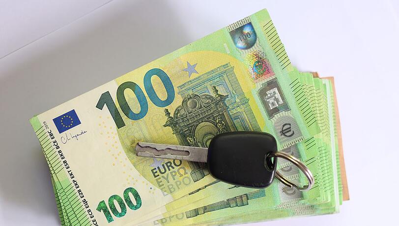 Viele Autok&auml;ufe werden per Kredit finanziert. (Symbolbild)