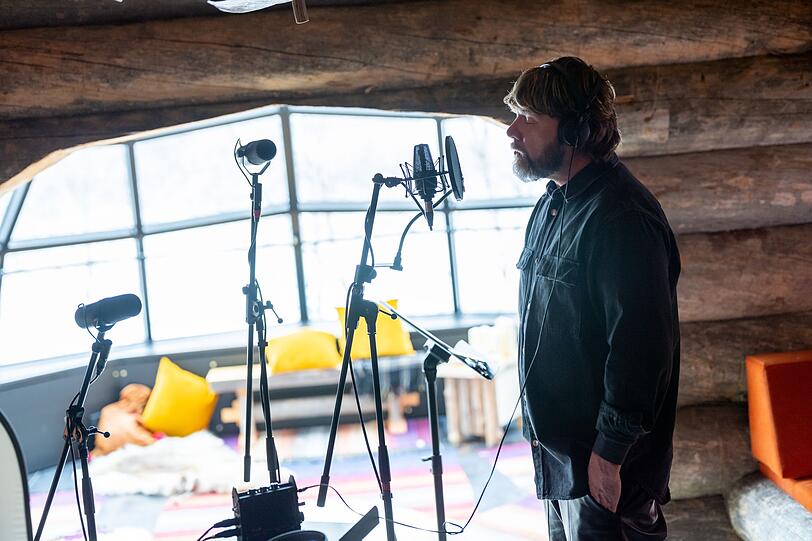 Musiker Rea Garvey musiziert mit Folk-Musikern in Lappland, wo das Folk der Sami den Joik-Gesang zelebriert.Joik gilt als eine der &auml;ltesten Volksmusiken Europas.