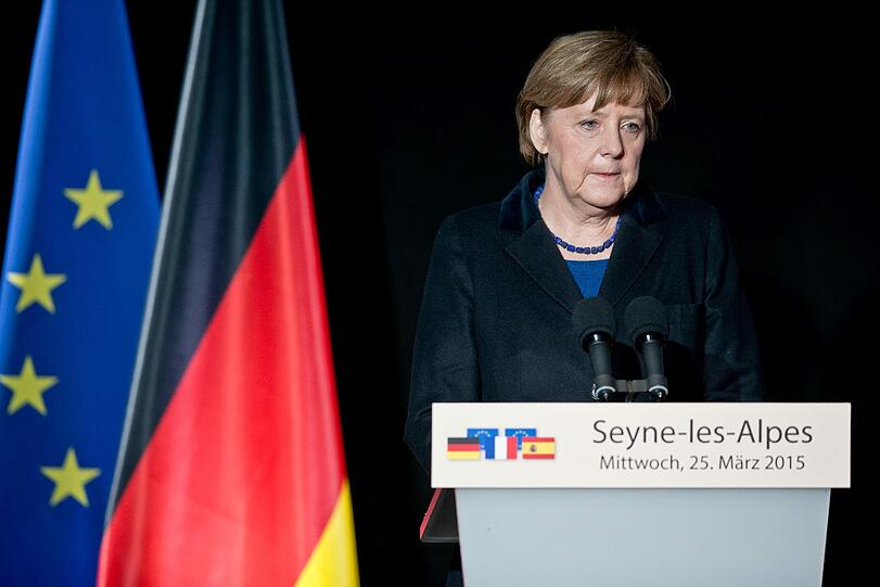 Bundeskanzlerin Angela Merkel war am Mittwoch nach Südfrankreich gekommen, um die Unglücksstelle gemeinsam mit ihren Kollegen aus Frankreich und Spanien zu besichtigen.