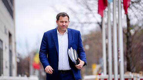 Zur 19-köpfigen Hauptverhandlungsgruppe gehören führende Vertreter von CDU, CSU und SPD um die Parteivorsitzenden.