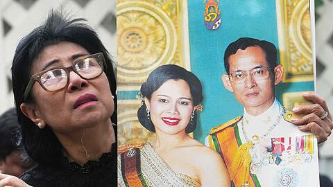 In Thailand wurde Sirikit tief verehrt.