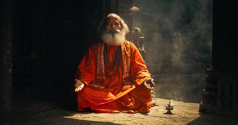 Es gibt spezielle Reinigungspraktiken im Yoga, die sich "Shat Kriyas" nennen. Diese "sechs Reinigungstechniken" umfassen unter anderem Praktiken wie Neti (Nasenspülung), Dhauti (Magenreinigung) oder Kapalabhati (Atemreinigung). Shat Kriyas sollten Sie jedoch nicht in Eigenregie, sondern nur unter Anleitung eines Yoga-Lehrers anwenden. Es gibt spezielle Reinigungspraktiken im Yoga, die sich "Shat Kriyas" nennen. Diese "sechs Reinigungstechniken" umfassen unter anderem Praktiken wie Neti (Nasenspülung), Dhauti (Magenreinigung) oder Kapalabhati (Atemreinigung). Shat Kriyas sollten Sie jedoch nicht in Eigenregie, sondern nur unter Anleitung eines Yoga-Lehrers anwenden.