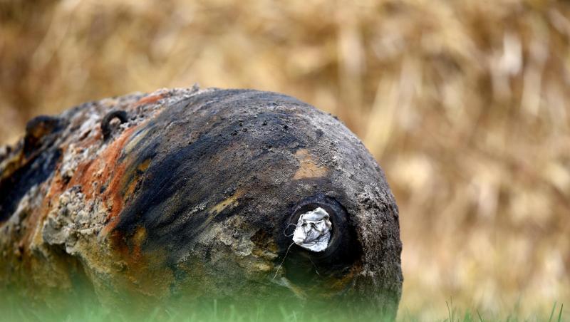 Eine entschärfte Bombe liegt an der Fundstelle. Foto: Ralf Hirschberger/dpa-Zentralbild/dpa/Illustration Eine entschärfte Bombe liegt an der Fundstelle. Foto: Ralf Hirschberger/dpa-Zentralbild/dpa/Illustration