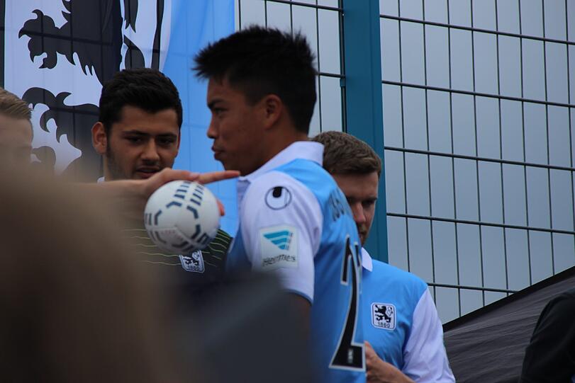 Weitere Bilder von der Präsentation der Zweitliga-Profis vom TSV 1860 München beim Löwen-Fanfest