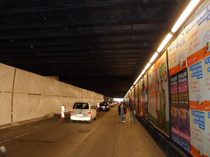Baustelle Paul-Heyse-Tunnel: Der Blick in die dreckige Röhre