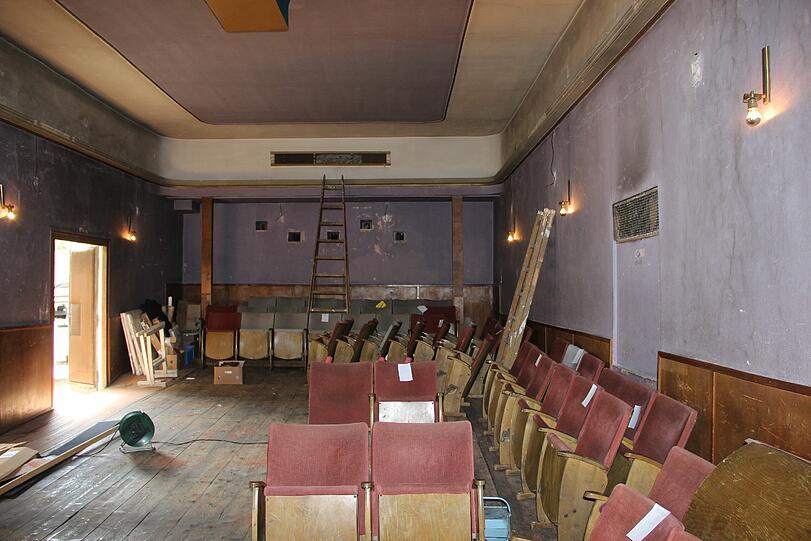 Abbau im Maxim-Kino