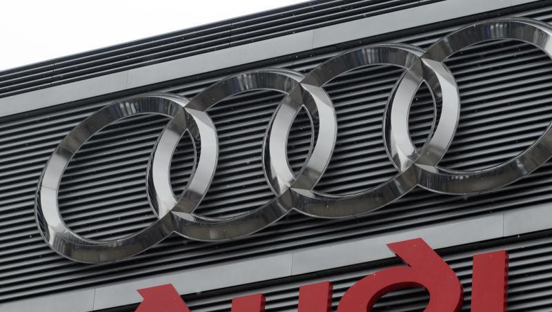Das Logo des Autoherstellers Audi ist an einem Gebäude auf dem Werksgelände in Ingolstadt angebracht. Foto: Armin Weigel/Archiv Das Logo des Autoherstellers Audi ist an einem Gebäude auf dem Werksgelände in Ingolstadt angebracht. Foto: Armin Weigel/Archiv