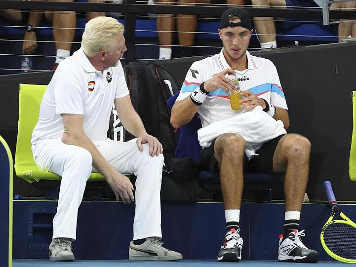 Auch die Ratschläge von ATP-Cup-Kapitän Boris Becker halfen nicht: Jan-Lennard Struff unterlag Nick Kyrgios in zwei Sätzen.