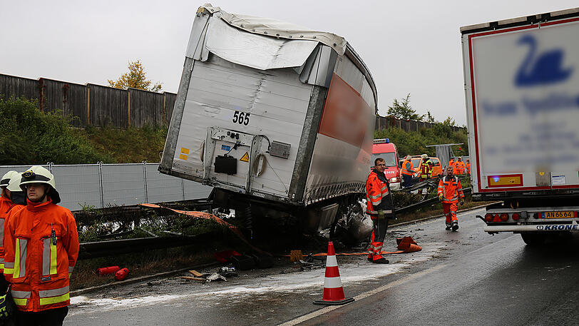 Die Bilder vom spektakulären Unfall auf der A9.