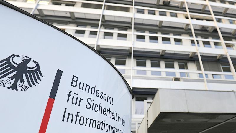 Das Bundesamt für Sicherheit in der Informationstechnik in Bonn. Das Bundesamt für Sicherheit in der Informationstechnik in Bonn.