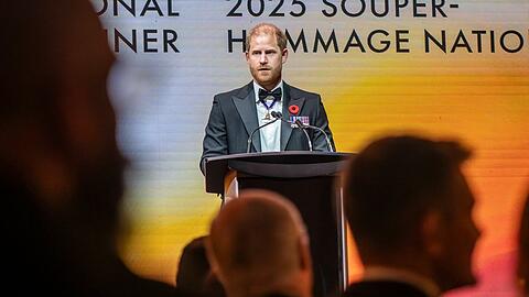 Prinz Harry bei einer Rede während eines Dinners in Toronto.