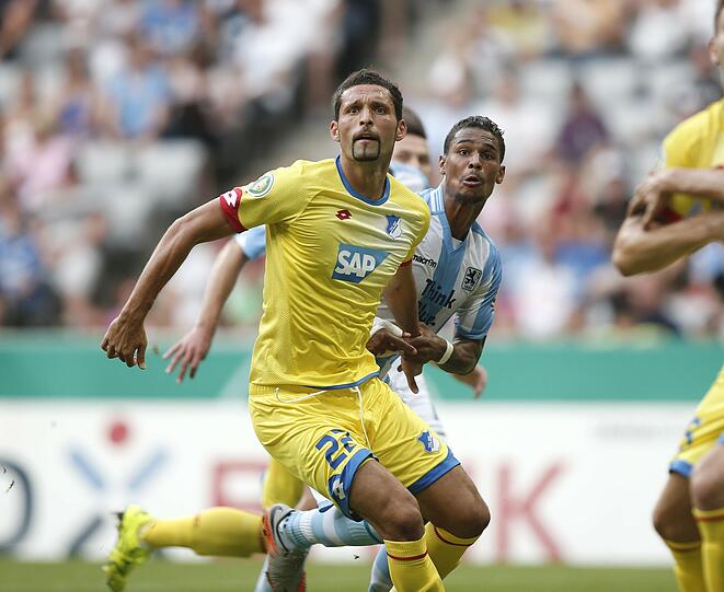 RUBIN OKOTIE NOTE 3: Gefährlicher als in den letzten beiden Liga-Spielen zusammen. Zwar wieder ohne gefährlichen Abschluss, aber sehr mannschaftsdienlich.