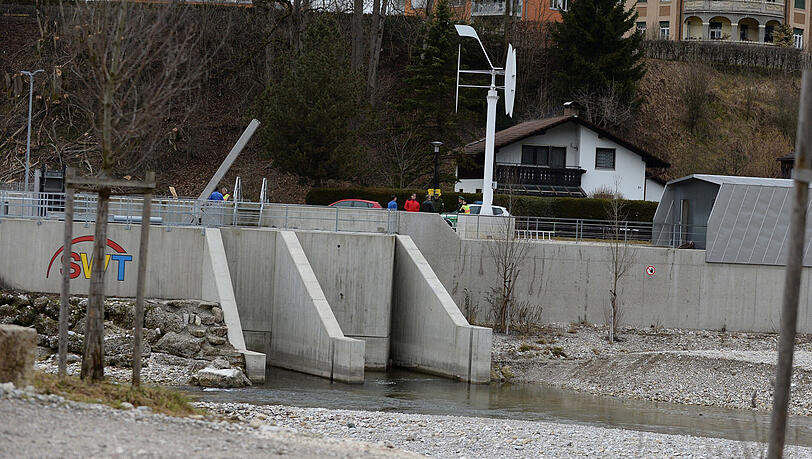 Bilder vom Fundort der toten Frau in Traunstein. Bilder vom Fundort der toten Frau in Traunstein.