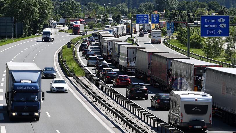 Nach Tirol wird auch das Bundesland Salzburg teilweise Fahrverbote einführen. (Symbolbild)