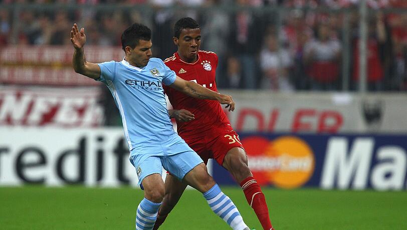 Luiz Gustavo: Brasilien schlägt ohne den Bayern-Kicker Gabun (Symbolbild) Luiz Gustavo: Brasilien schlägt ohne den Bayern-Kicker Gabun (Symbolbild)