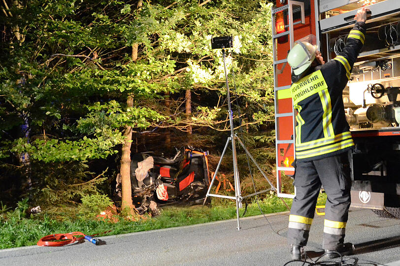 Tödlicher Unfall bei Mühldorf am Inn - die Bilder