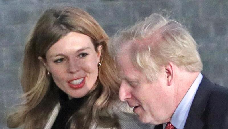 Boris Johnson und seine Freundin Carrie Symonds haben sich verlobt. Boris Johnson und seine Freundin Carrie Symonds haben sich verlobt.
