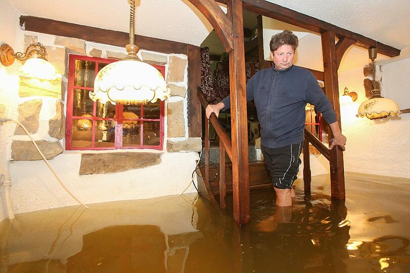 Das Hotel "Alte Fischerkate" im mecklenburg-vorpommerischen Dömitz steht unter Wasser
