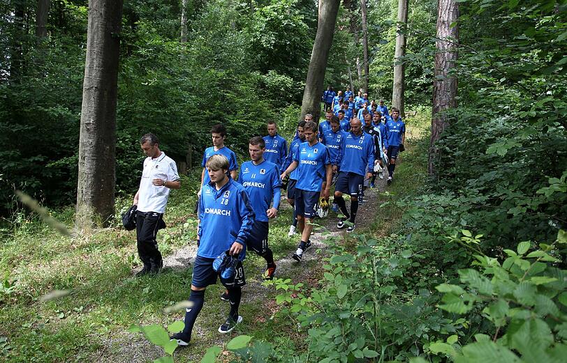 Tag drei im Trainingslager der Löwen in Maria Taferl. Er begann mit einem Spaziergang auf einer Anhöhe hoch ober der Donau - die Bilder.