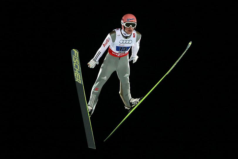 Auch der Sprung von Severin Freund auf 143 Meter nutzte nichts mehr. Keine Medaille für das DSV-Team.