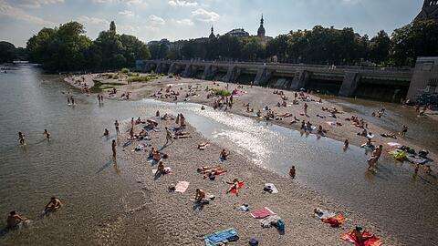 In der Isar schwimmt viel Mikroplastik &ndash; und das ist ein großes Problem.