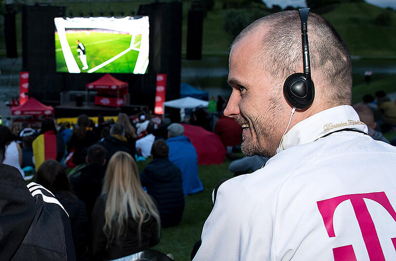 Erstmals wurden in München beim Public-Viewing Radioreportagen und Gebärdendolmetscher angeboten, um das Motto "Inklusiv statt exklusiv" zu leben.