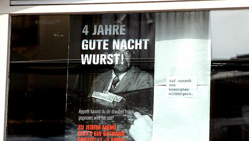 ...zensierte Version! "Auf Wunsch von besorgten Mitbürgern." ...zensierte Version! "Auf Wunsch von besorgten Mitbürgern."