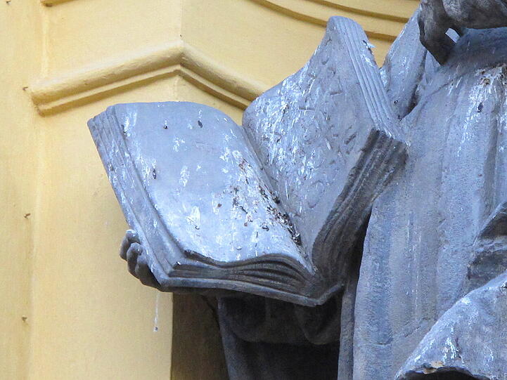 Dieses Buch ist nicht einmal mit viel Mühe lesbar.