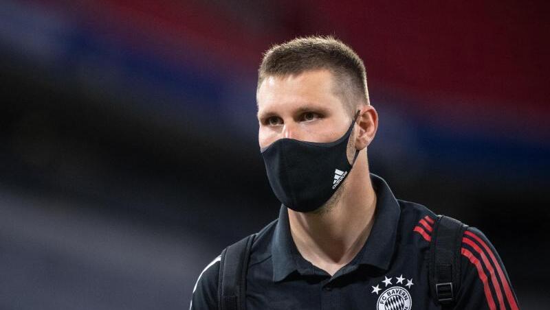 Bayern Münchens Niklas Süle ist positiv auf das Coronavirus getestet worden.