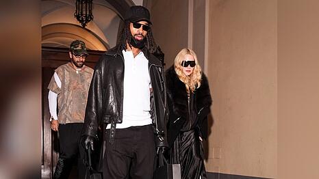Madonna und Akeem Morris am Sonntag in Mailand.