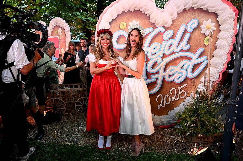 Kommt extra fürs "Heidifest" ihrer Model-Kollegin Heidi Klum (l.) nach München:  Topmodel Alessandra Ambrosio.