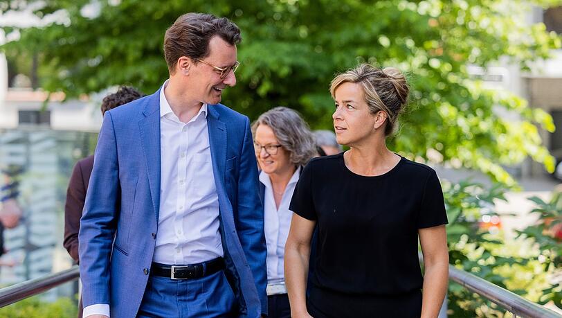 CDU und Grüne stimmen für Koalitionsverhandlungen in NRW