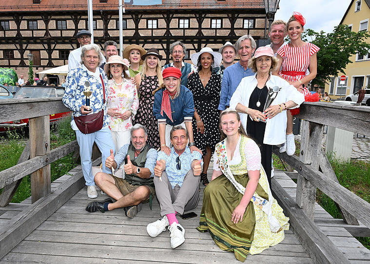Glückliche Gesichter nach der Spalatin Historic Oldtimer-Ralley. Glückliche Gesichter nach der Spalatin Historic Oldtimer-Ralley.