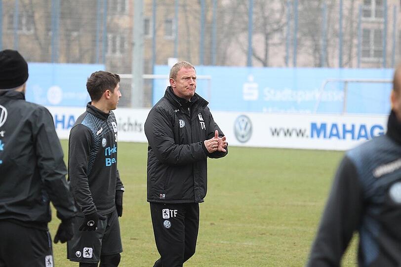 Vorstellung und Trainingseinheit: Tag 1 für Torsten Fröhling als neuer Cheftrainer der Löwen. Die Bilder.