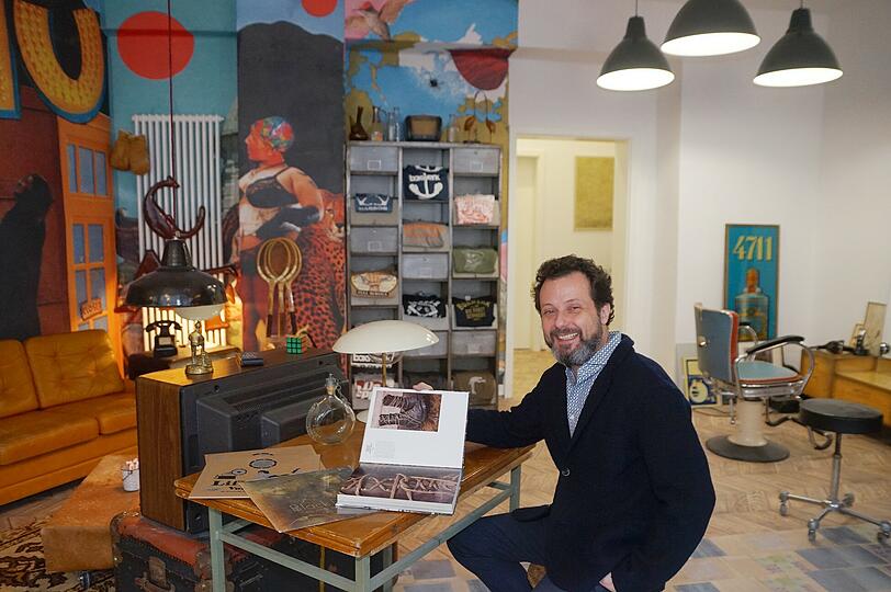 Nikolaus Meyer ist einer der drei Inhaber des verspielten neuen Ladens "Alles im Vintageland" in der Klenzestraße.