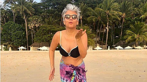Traumkörper mit 60: Birgit Schrowange zeigt ihre Bikini-Figur.