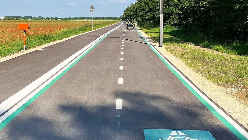Nördlich von München in Garching ist ein Stück "Radl-Autobahn" fertig. Jetzt kommt ein weiteres dazu.