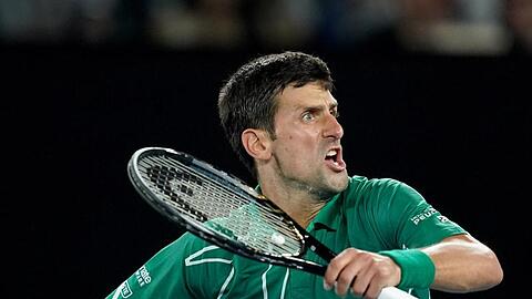 Novak Djokovic ballt nach seinem Sieg die Faust.