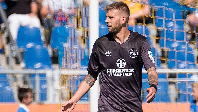 Guido Burgstaller erzielte in den bisherigen 16 Partien der Hinrunde 14 Treffer für den 1. FC Nürnberg. Guido Burgstaller erzielte in den bisherigen 16 Partien der Hinrunde 14 Treffer für den 1. FC Nürnberg.