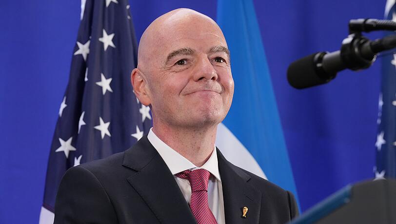 Gianni Infantino hat einem Bericht zufolge neue Pl&auml;ne mit der FIFA. (Archivbild)