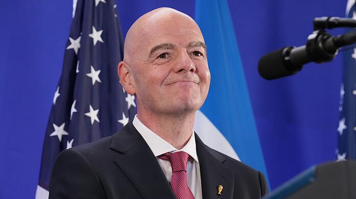 Gianni Infantino hat einem Bericht zufolge neue Pl&auml;ne mit der FIFA. (Archivbild)