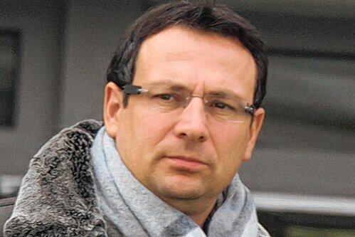 &bdquo;Momentan ist die Tür noch nicht sehr weit auf&ldquo;: Club-Manager Martin Bader.