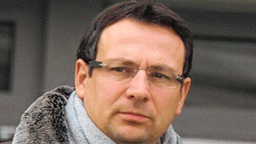 „Momentan ist die Tür noch nicht sehr weit auf“: Club-Manager Martin Bader. „Momentan ist die Tür noch nicht sehr weit auf“: Club-Manager Martin Bader.
