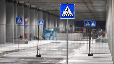 Zuvor hatte ein Gutachten Zweifel an einem Start des drittgrößten deutschen Flughafens 2018 geweckt.