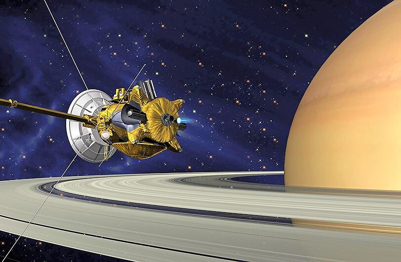 Zugegeben, das ist nur eine Computergrafik. Aber so hat es der Nasa zufolge wohl ausgesehen, als die Cassini-Sonde um den Saturn geflogen ist.  Der Saturn ist der zweitgrößte Planet nach Jupiter und 764 Mal so groß wie die Erde .
